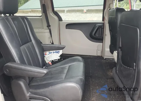 2012 Chrysler Town & Country Touring z USA, uszkodzony, nr VIN 2C4RC1BG3CR258778